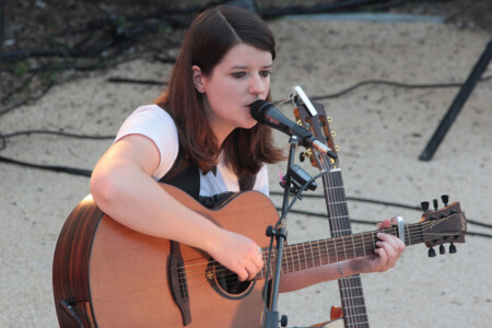 Photo : Nicolas Tellus Clem en concert à Ballan-Miré